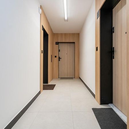 Lotte Apartment - Parking Podziemny, Osiedle Strzezone Гливице Екстериор снимка